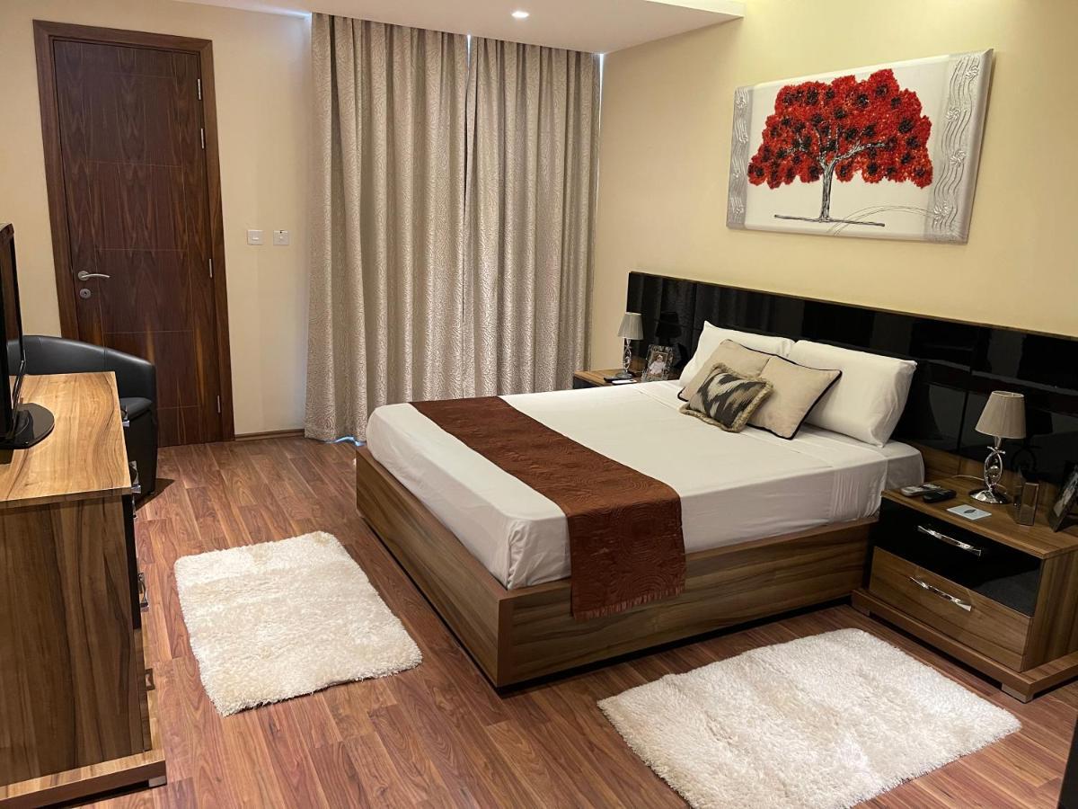 Modern Finished Apartment With Natural Light خليج سانت بول المظهر الخارجي الصورة